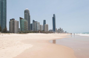 Costa D'Ora Holiday Apartments, Surfers Paradise